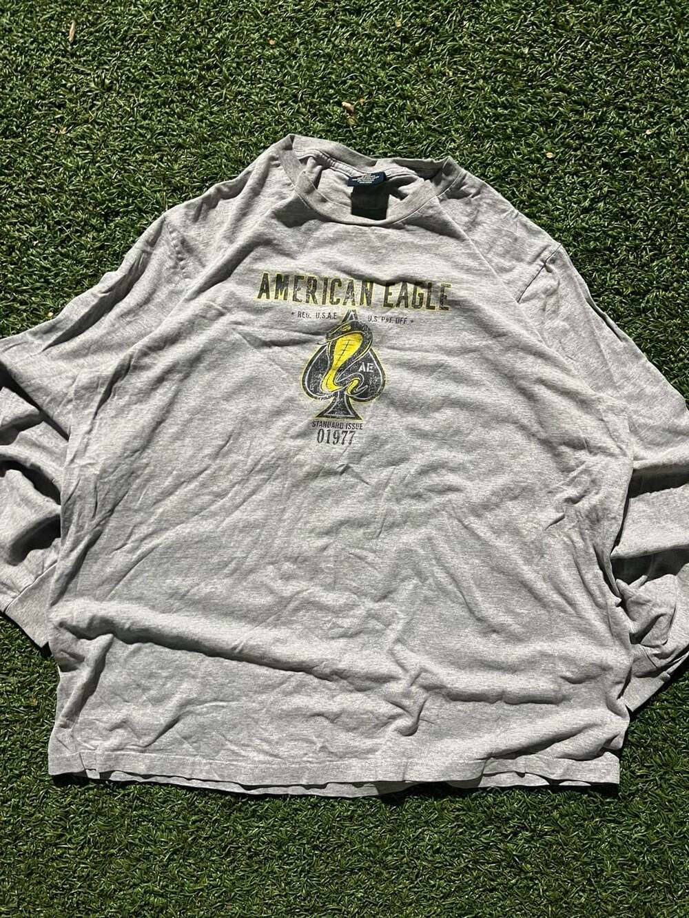American Eagle Long Sleeve Graphic T-Shirt Cobra Spade Logo Grey Size Large